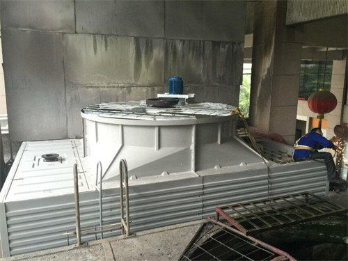 <a href=http://jiaxinbyq.com target=_blank class=infotextkey>工业冷却塔</a>风机故障维修